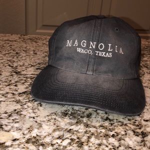 Magnolia hat